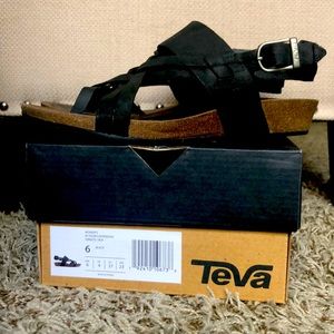 Teva Ysidro black flat sandal